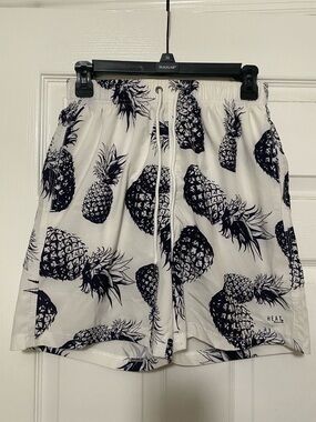 HEAT. White Pineapple Print Men’s Swim Trunks